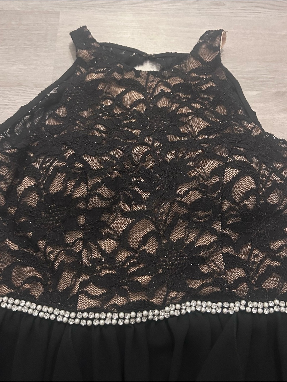 Pretty Dress - Picture 3 of 5